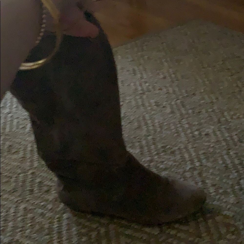 Suede boots - Picture 2 of 3